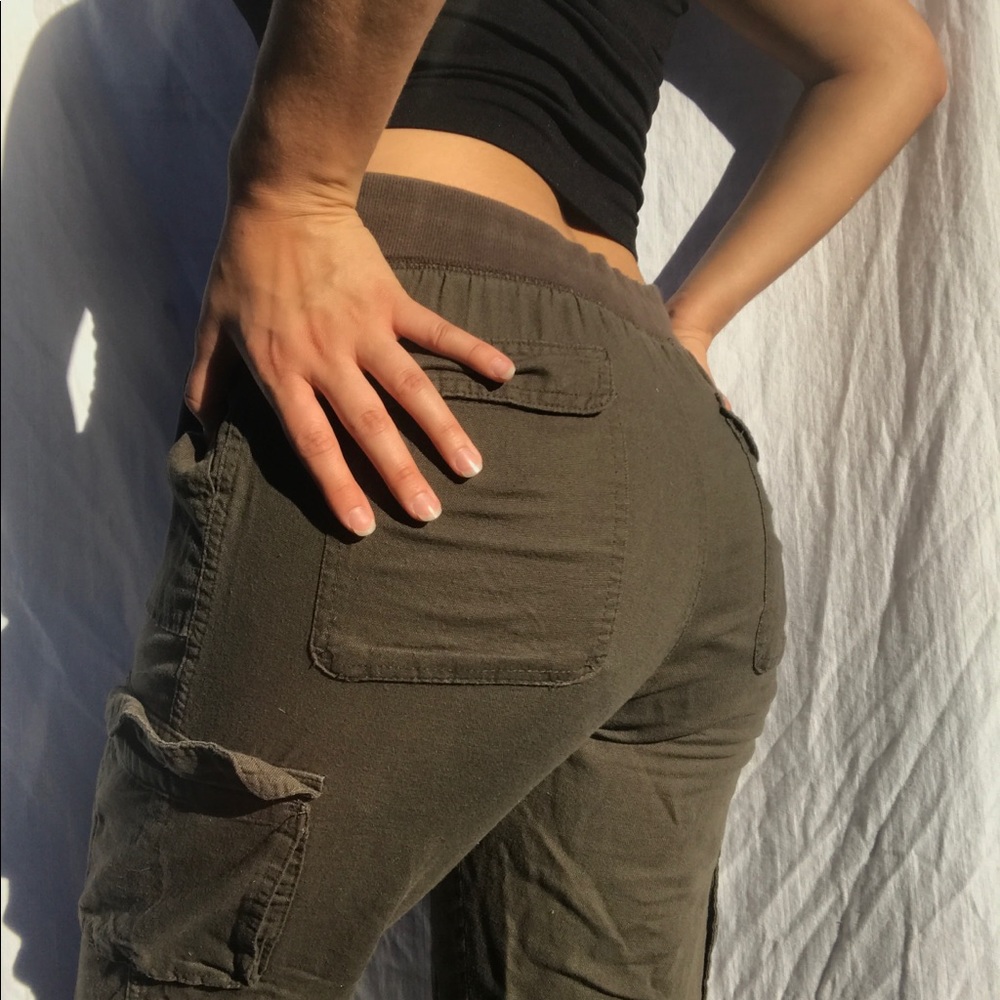 Army Green Joggers With Several Pockets